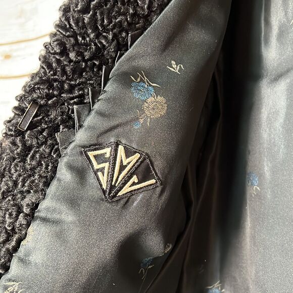 Meyer Epstein Furs London Ontario Unique Black Lambswool Coat With Mink Fur Trim - Picture 11 of 14